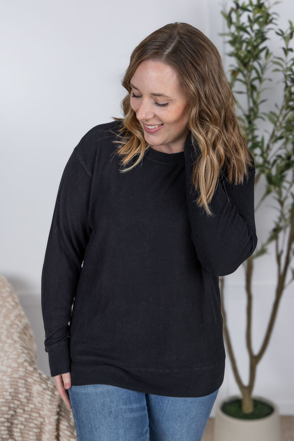 Corrine Ribbed Pullover Top - Black