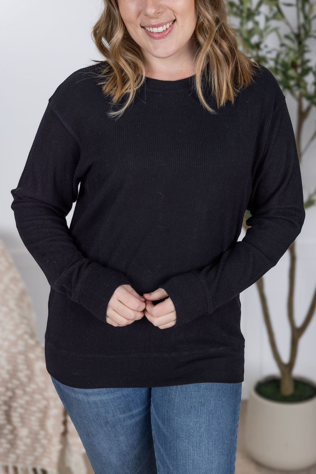 Corrine Ribbed Pullover Top - Black
